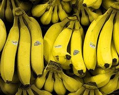 Banan widziany przez osobę chorującą na zaburzenia widzenia barw. Daltonizm.