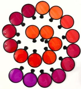 Różowe soczewki colorlite do korekcji daltonizmu i innych zaburzeń widzenia kolorów